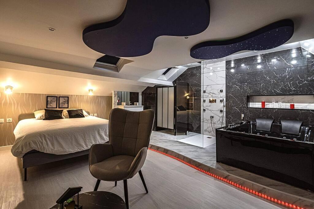 Loft Evasion Luxe Jacuzzi Apartment *